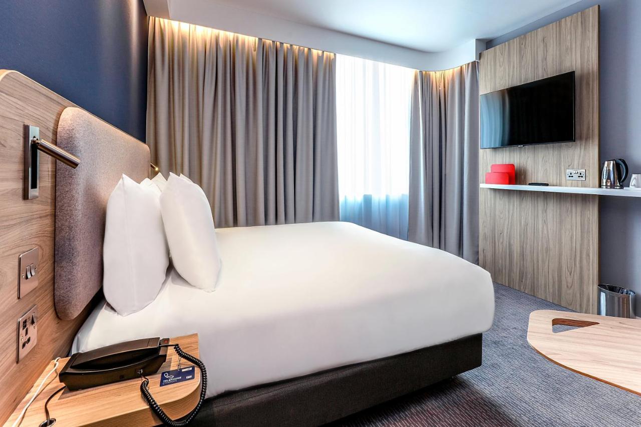 Holiday Inn Express - Bicester By Ihg מראה חיצוני תמונה
